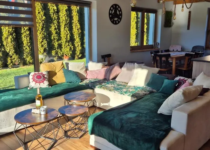 Chatki Lorawa W Jablonce Jablonka (Lesser Poland)