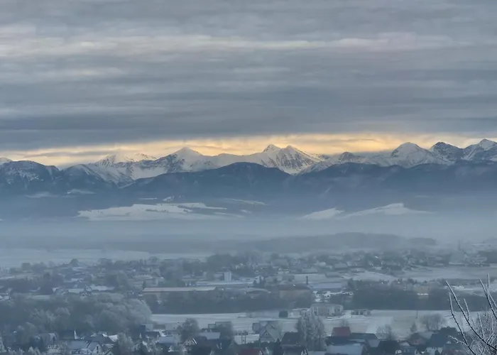 Chatki Lorawa W Jablonce Jablonka (Lesser Poland)
